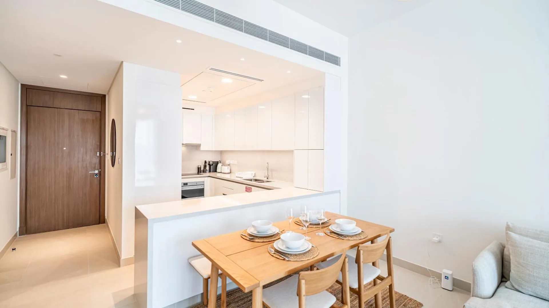 Escape24 - Brand New 2Br In Canal Front Residences, Al Wasl Near Safa Park Dubai Apartment