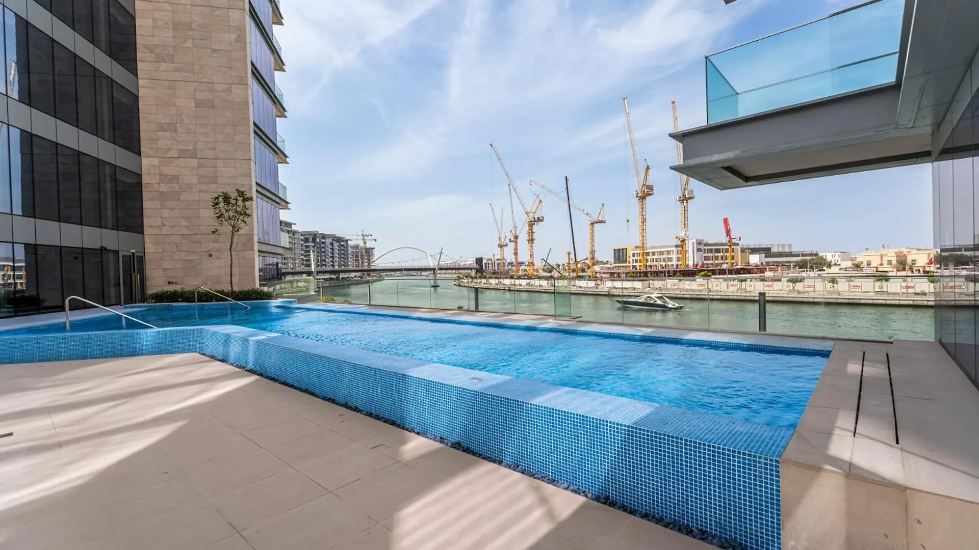 Escape24 - Brand New 2Br In Canal Front Residences, Al Wasl Near Safa Park Dubai